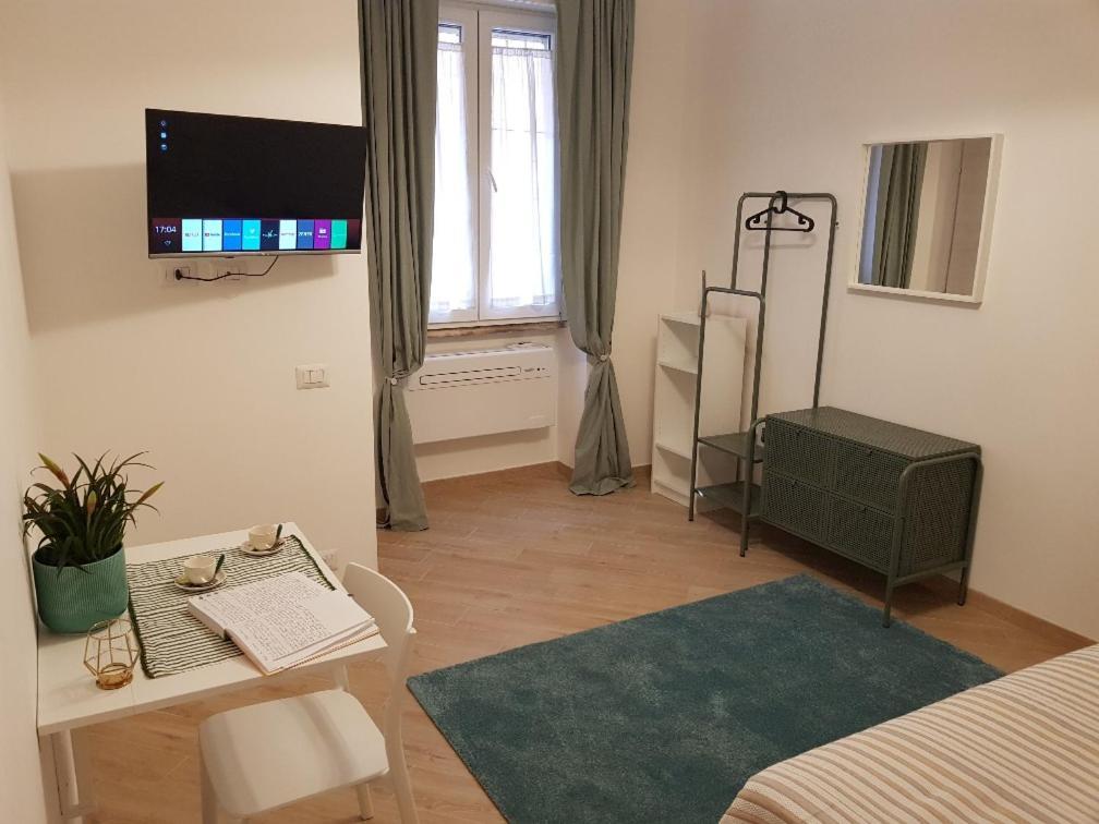 Edomus Roma Hotel Exterior photo